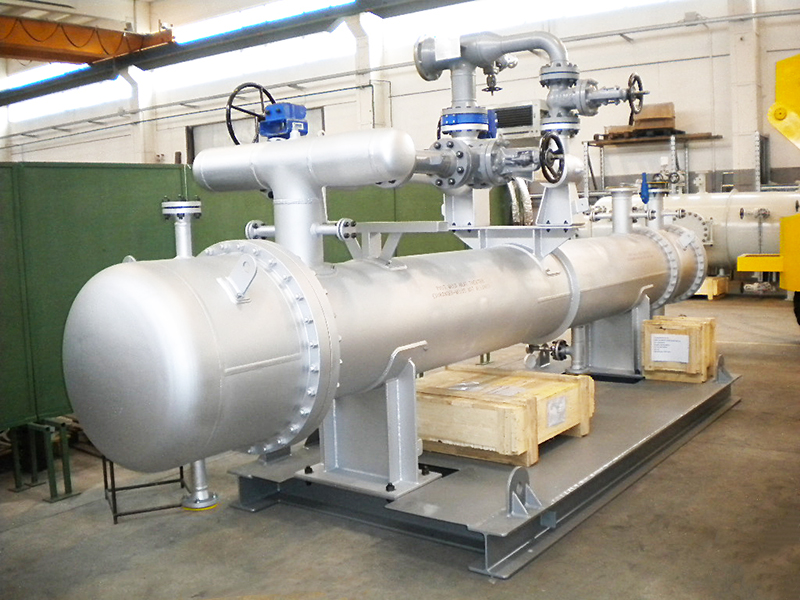 AB Progetti - Inter-condenser of 2-staged vacuum system for refinery with seal liquid cooler, seal liquid separator, Ejector effluent separator, LRP
